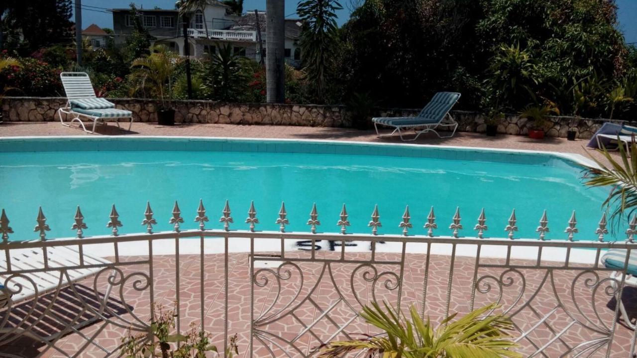 Chaudhry Holiday House Montego Bay Kültér fotó