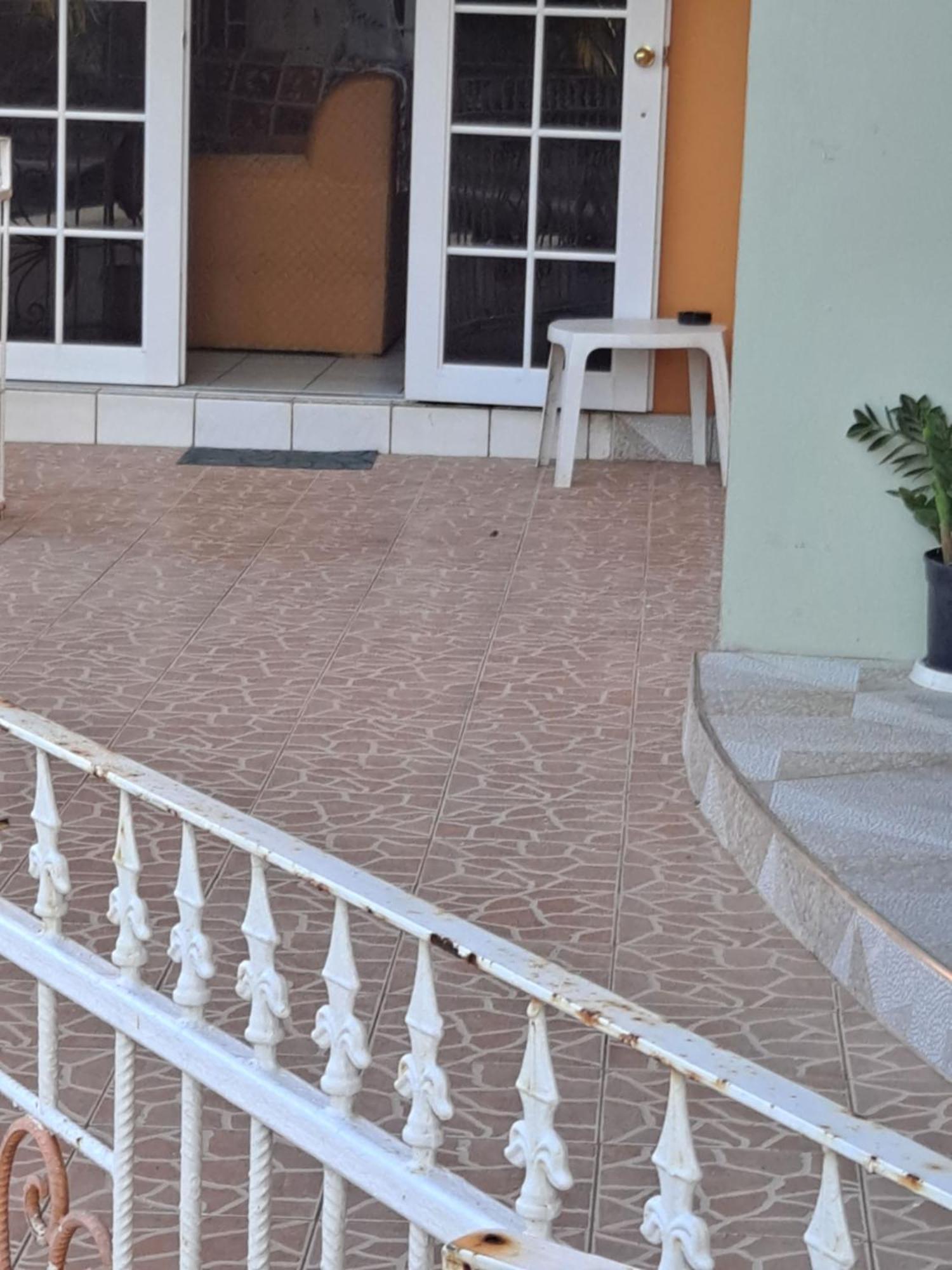 Chaudhry Holiday House Montego Bay Kültér fotó