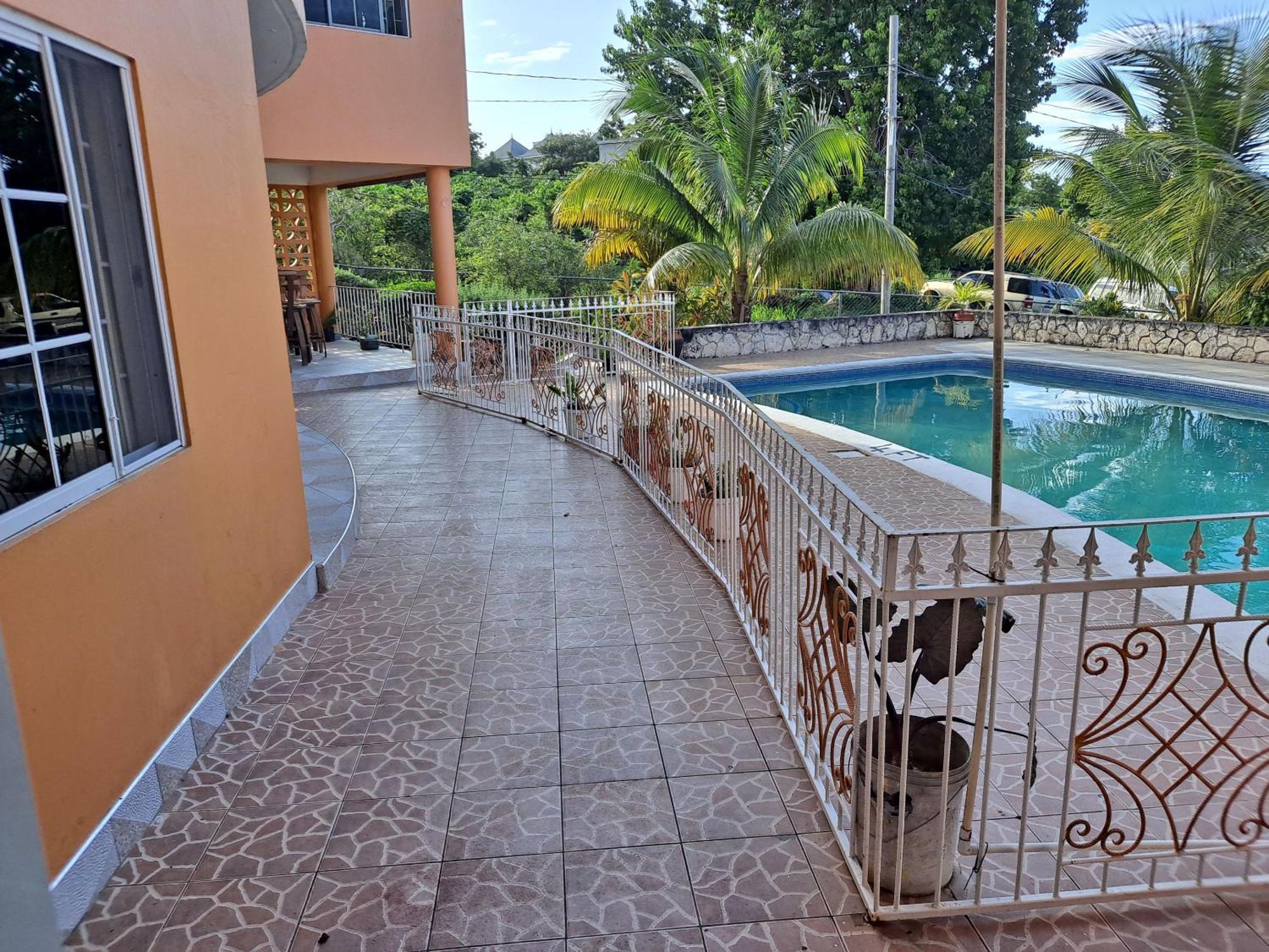 Chaudhry Holiday House Montego Bay Kültér fotó